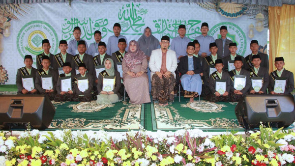 Haflatul Hidzaq & Maulidurrasul