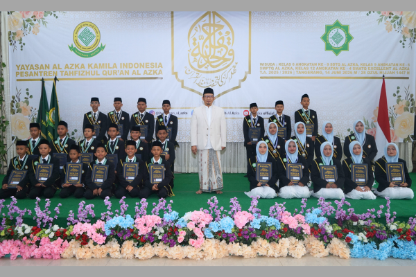 Wisuda MUWADDAAH SANTRI 2026: Merajut Cinta, Hafalan, dan Prestasi di Al Azka