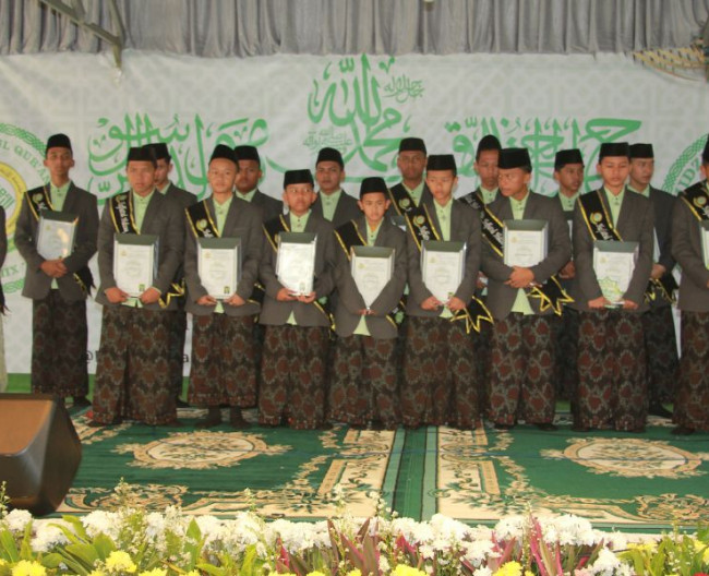 Khotimin & Khotimah Al Azka